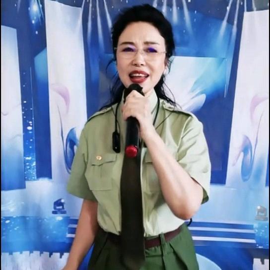 兵姐姐 🎤