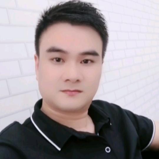 夏振华【美美名妆】