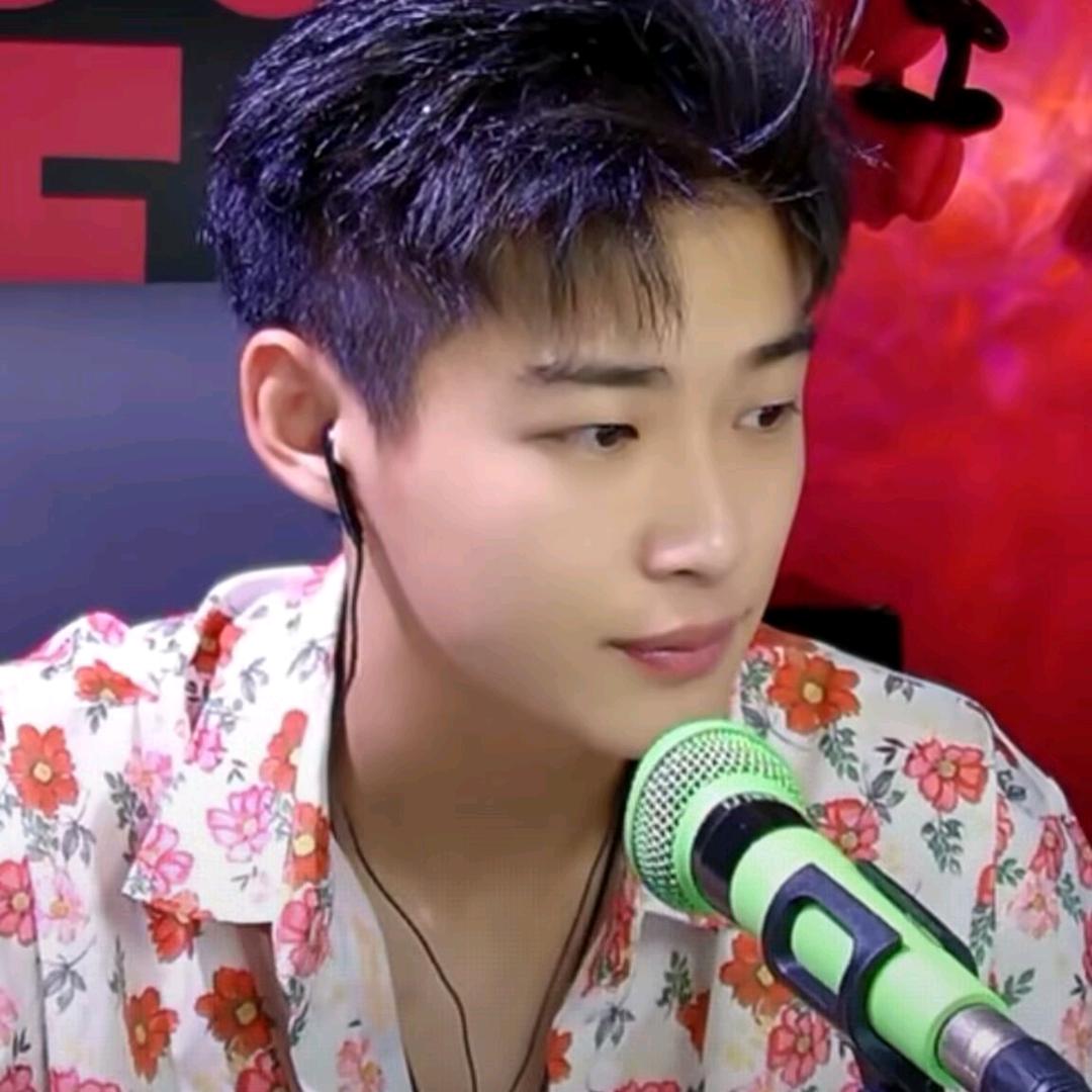龙翔。