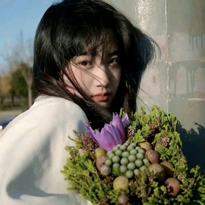 冷面小饼干🎀.