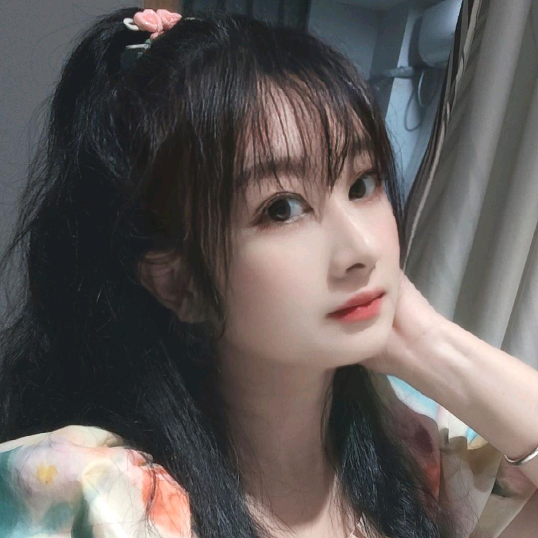 阳光下的橘子婕