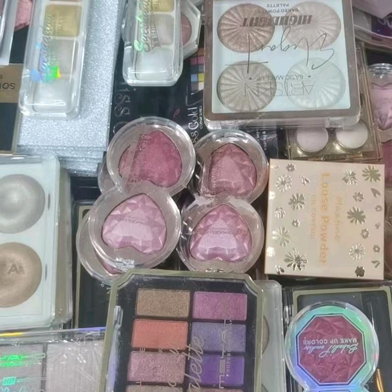 小胖姐姐彩妆集合店