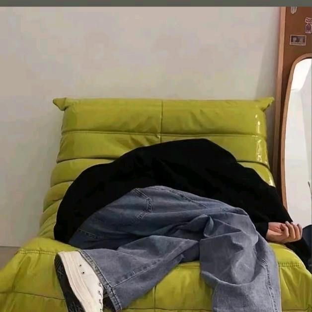 睡觉的时候不困💤