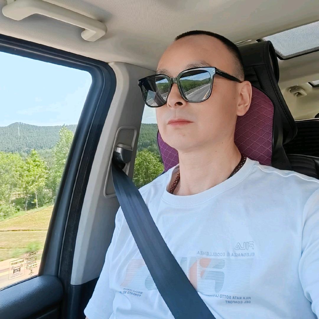 罗睬深