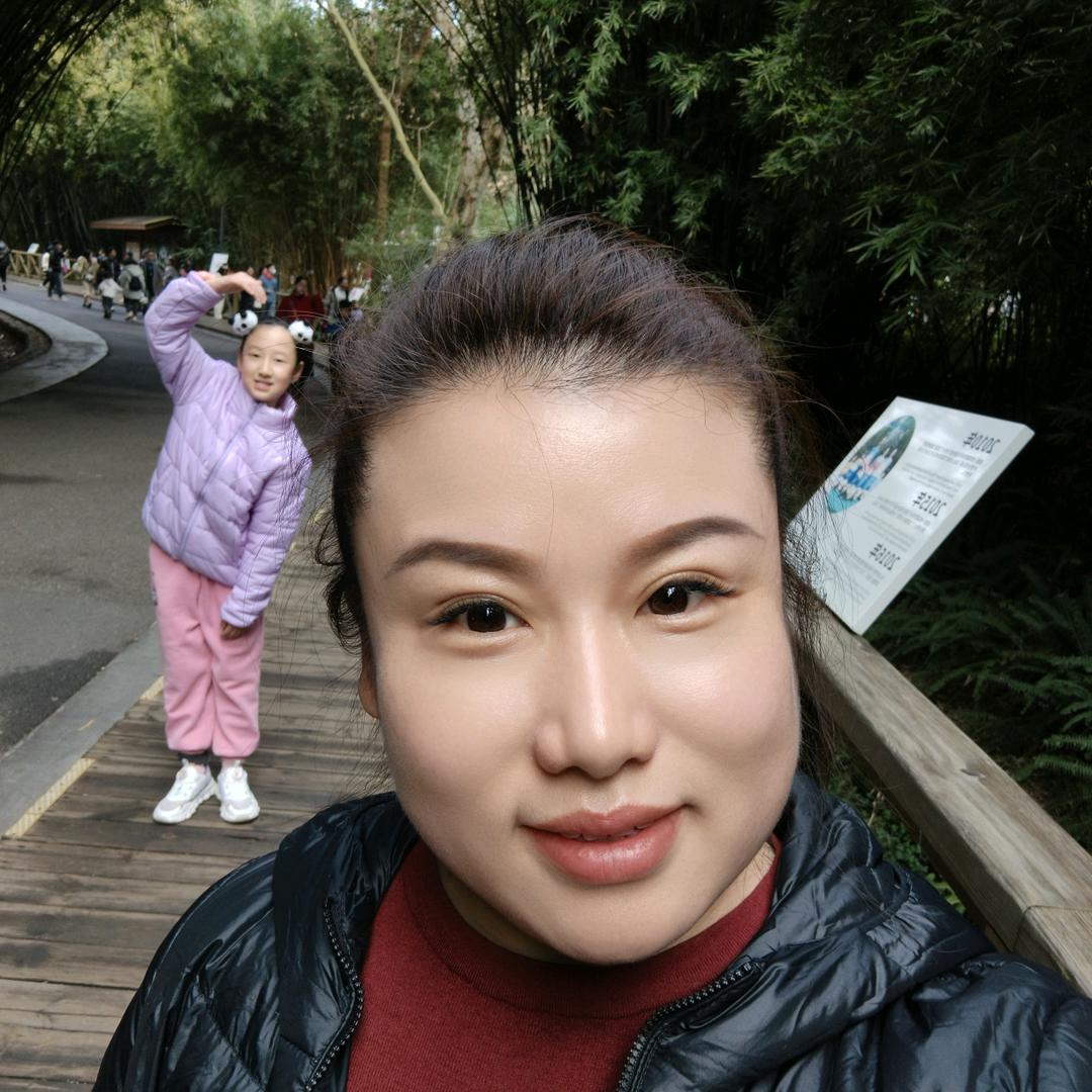 赵二麻子～玩货车的小姐姐