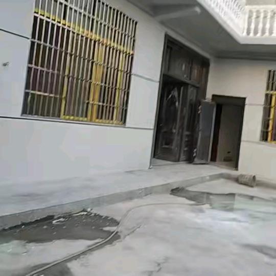 傻大哥，