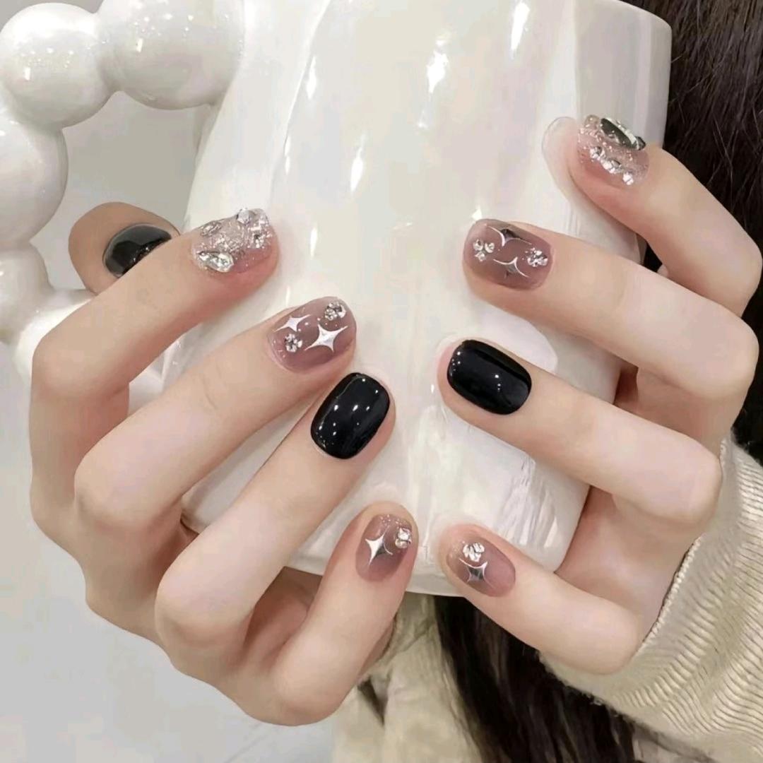 甲韵