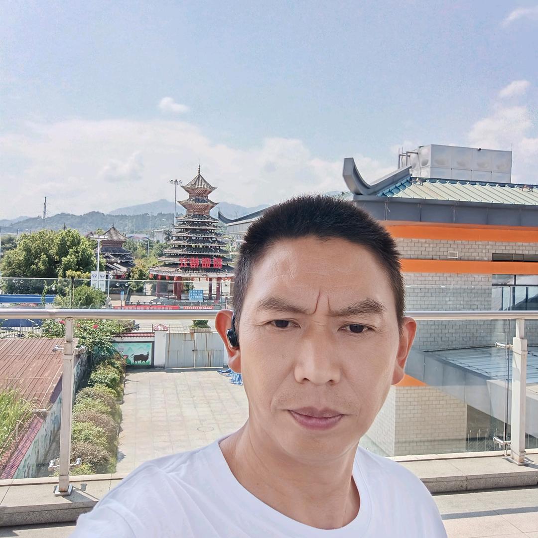 侯志军