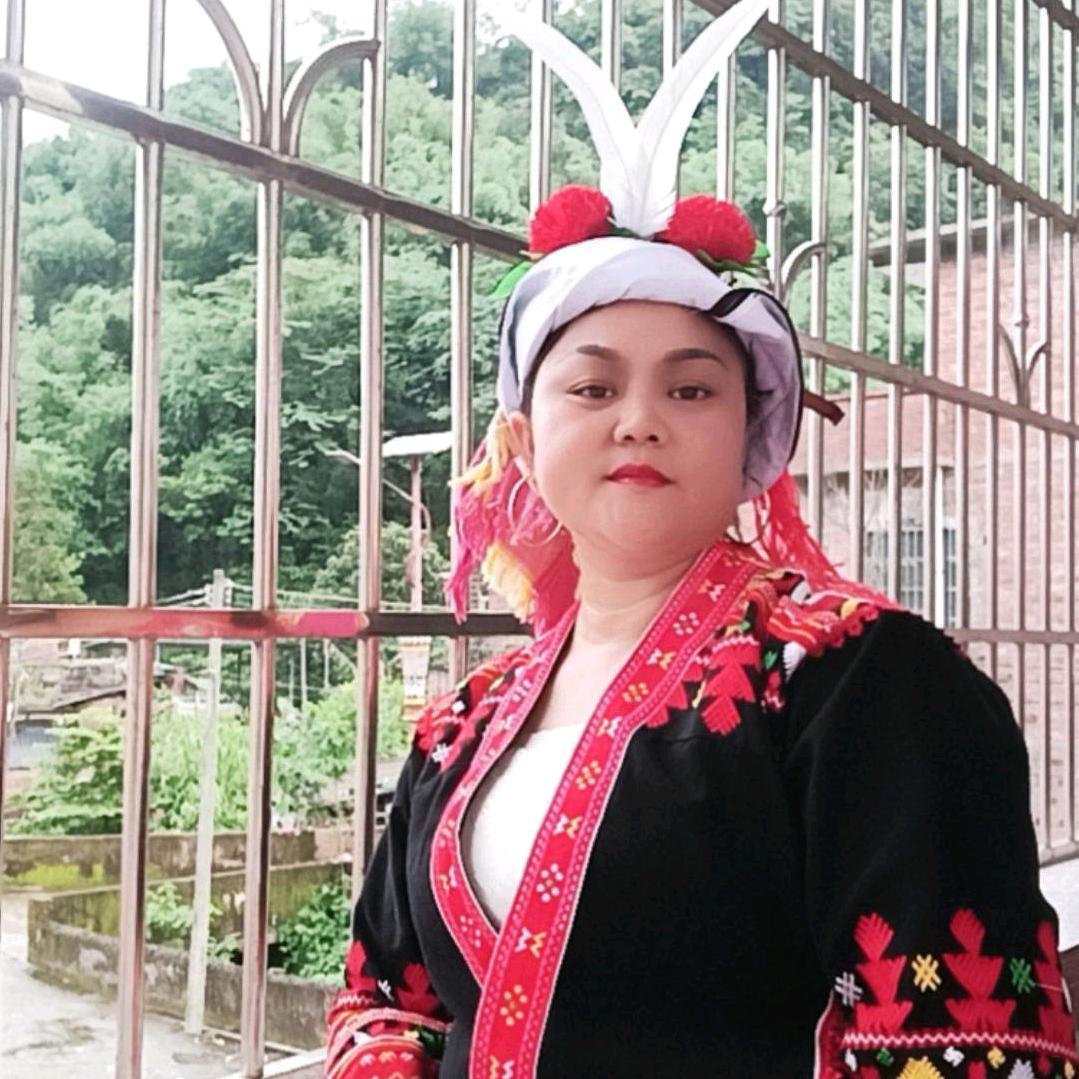 潇洒女子