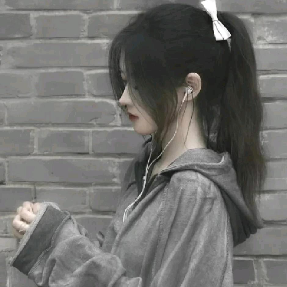 伊伊