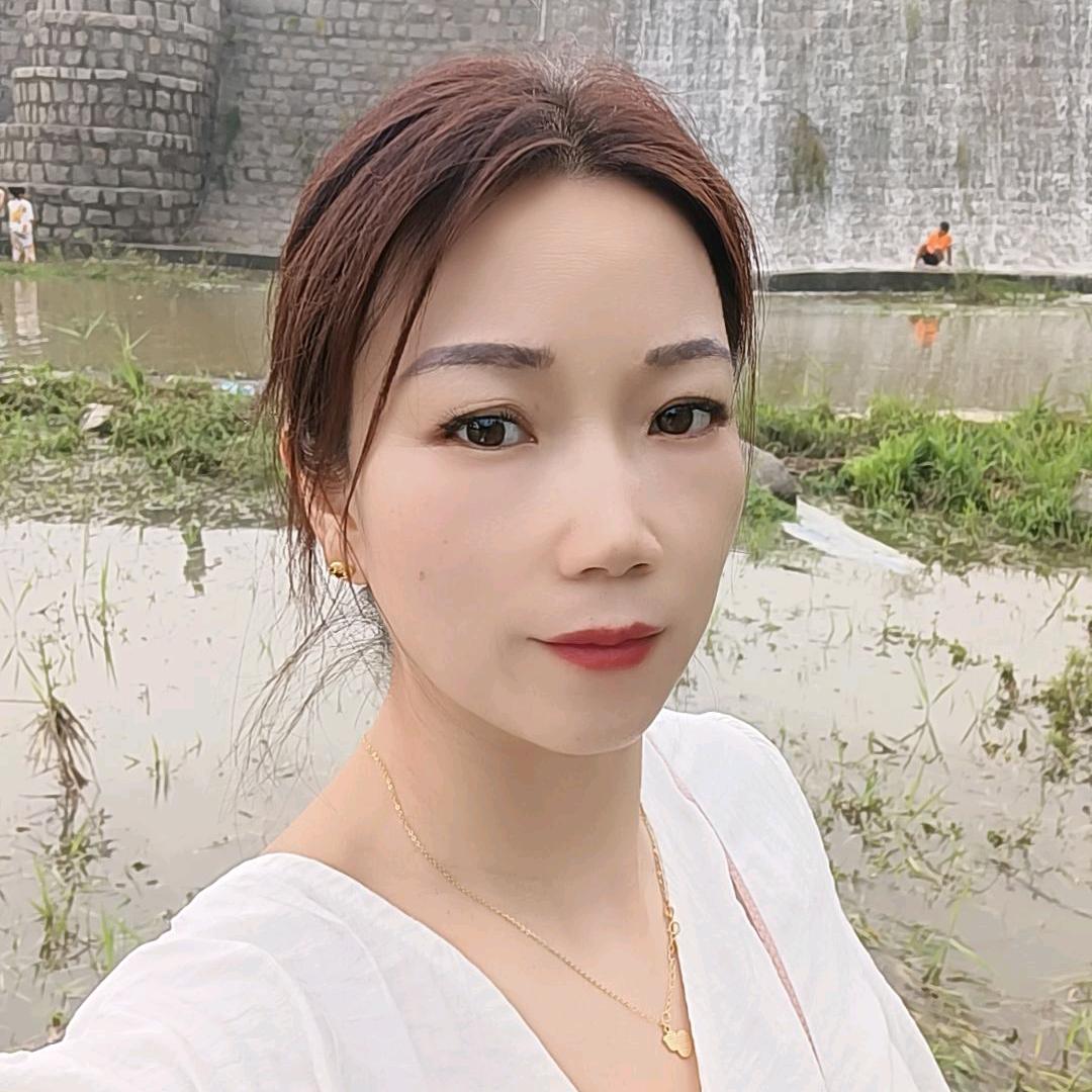 小燕子（米果）