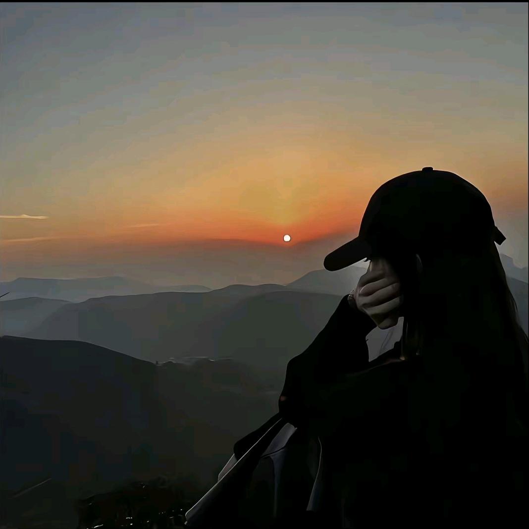 理想云月亮姐姐