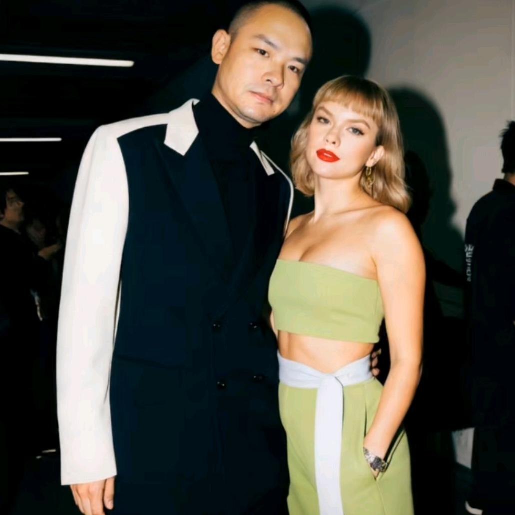 踏碎月光的跑者