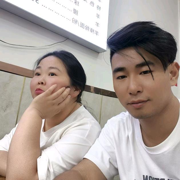 张的小丫头