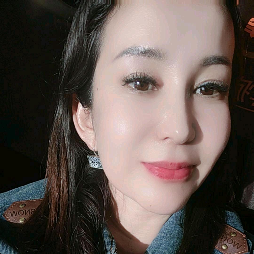 吐尔逊古丽  带货