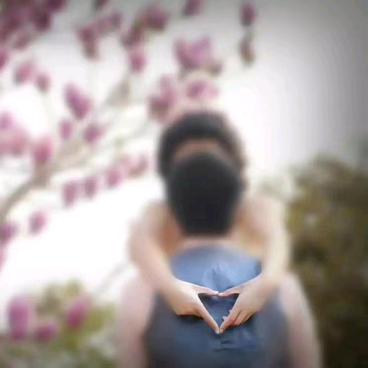 王小姐爱吃香菜🥬