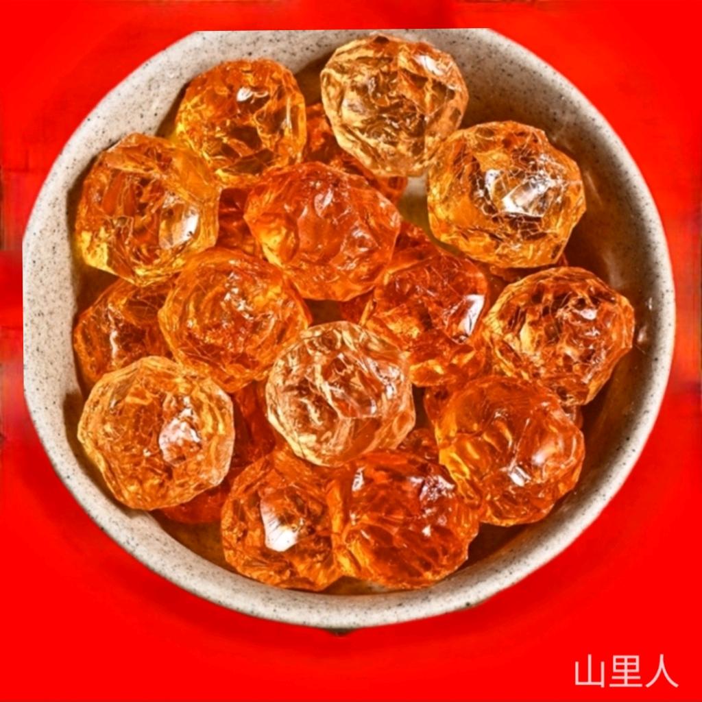 翠花在卖桃胶