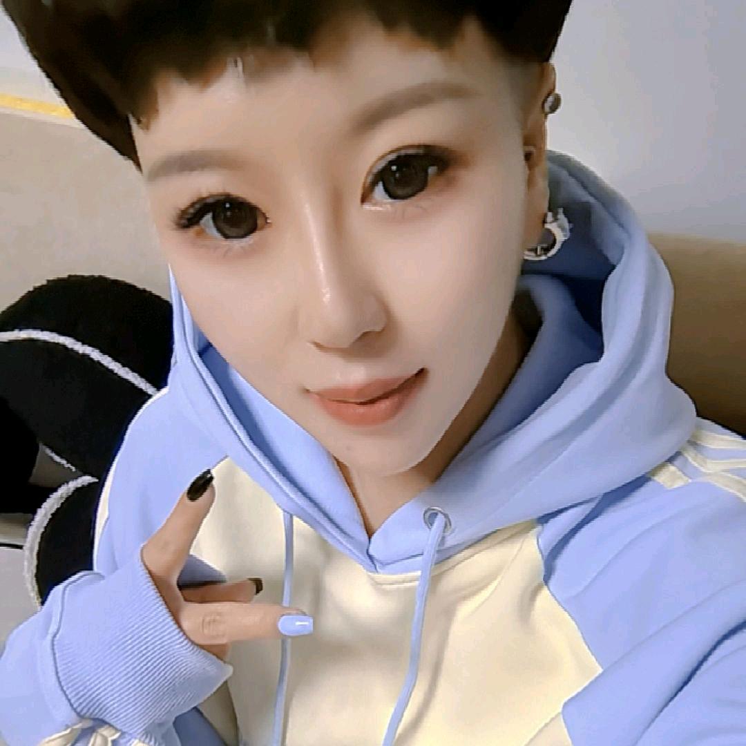 ᥫᩣ໌້ᮨ: 小静不在线Ç⁎͜ږ