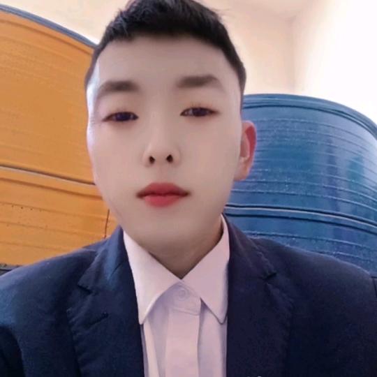翱翔