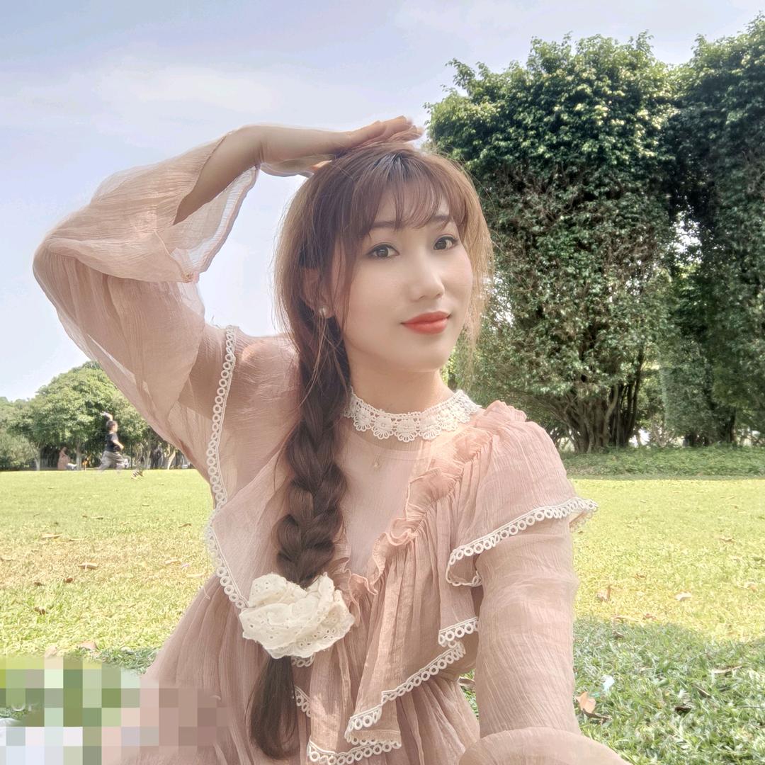 小妮吖  下4：40 （开播号在主页）