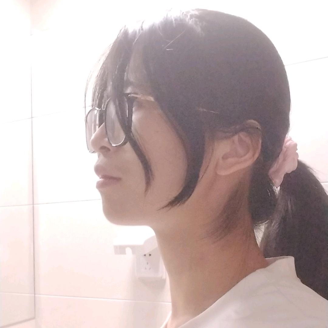 艳艳姐吖٩( 'ω' )و
