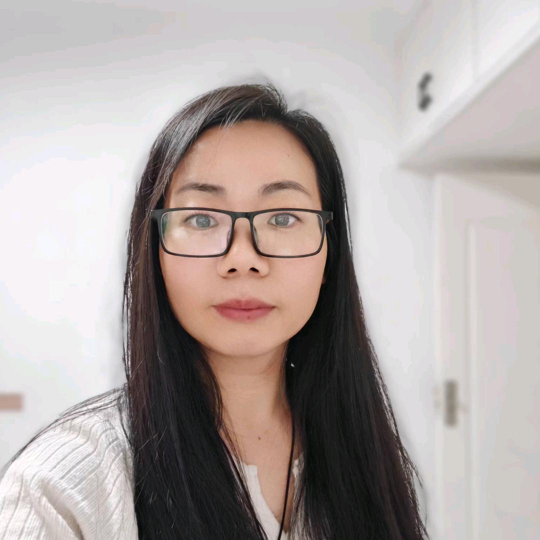 爱心天下城店屈彩琪