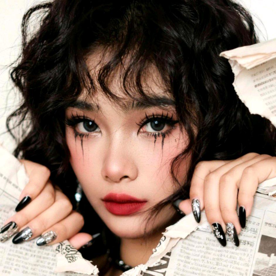 🚬ဆေးသမားချစ်သူ🚬