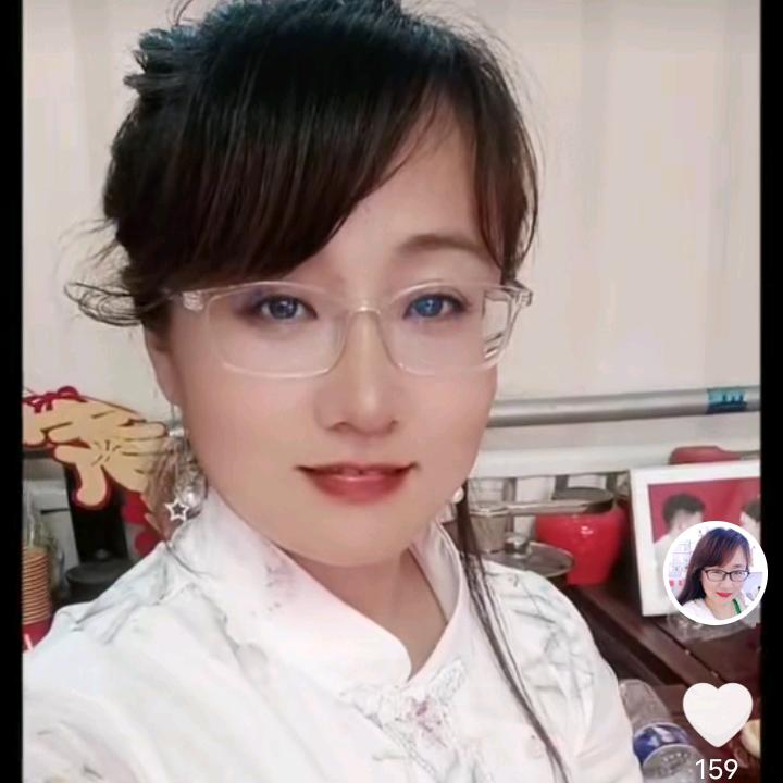 六月