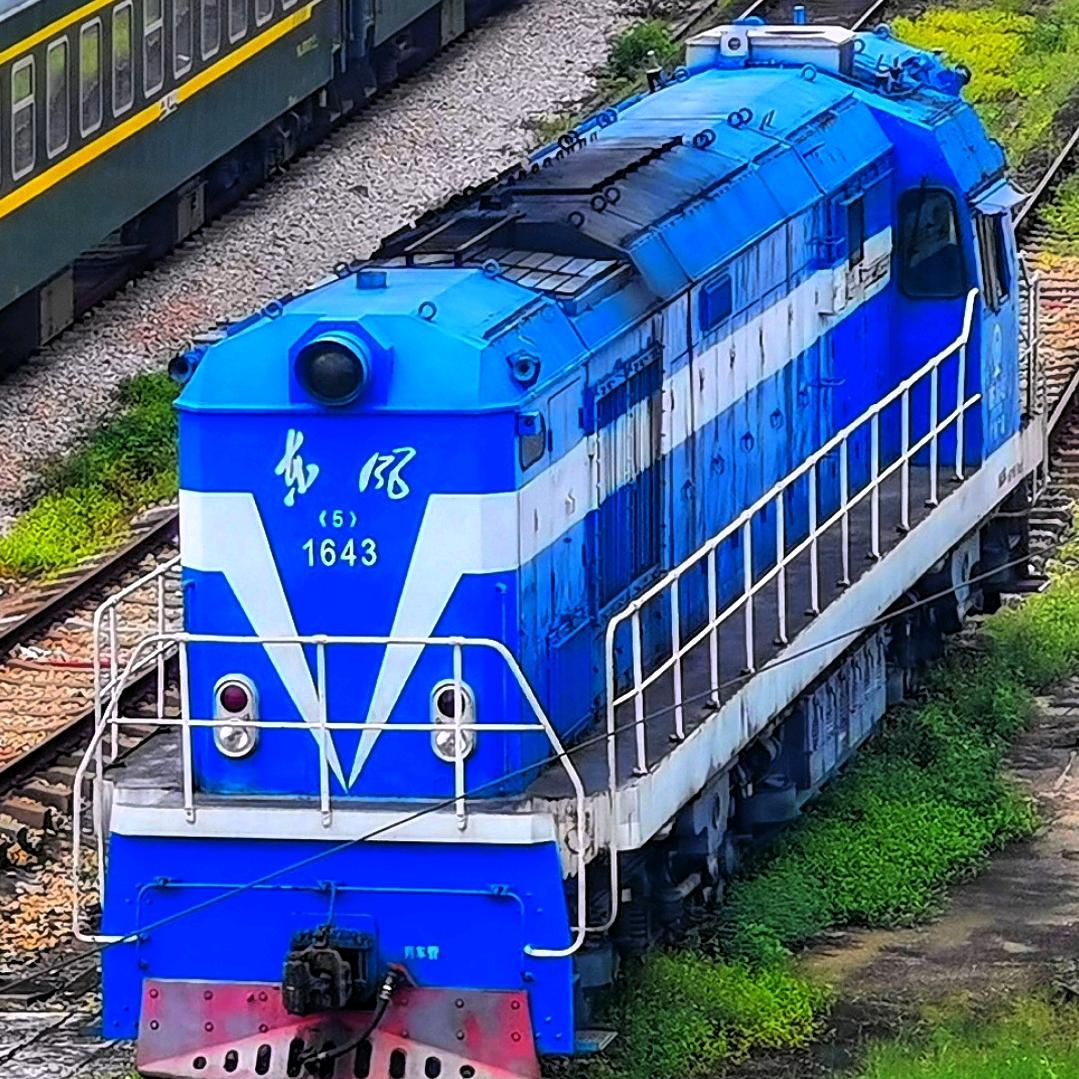 0 4 6 4 📸