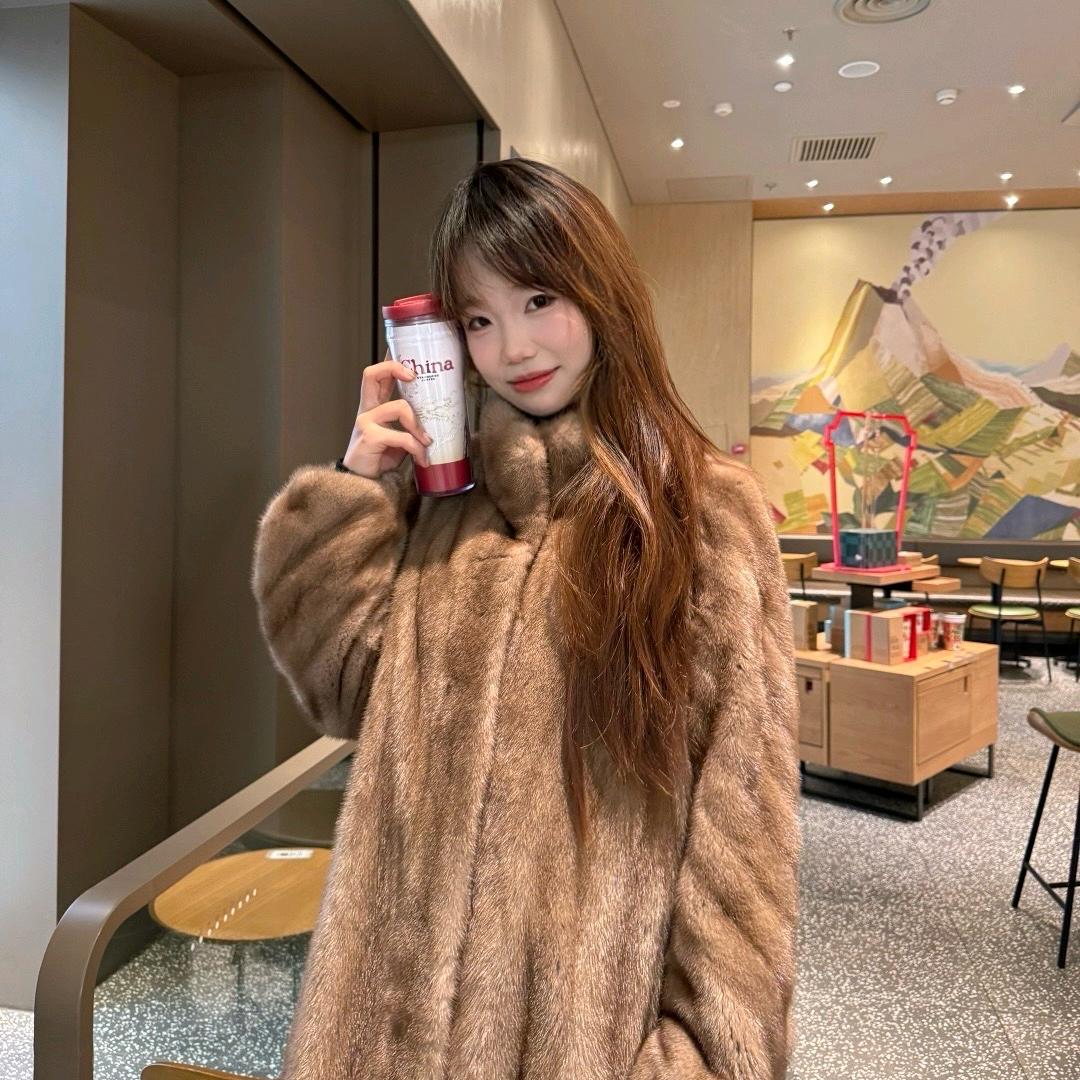 kc皮草总部改染师-艳秋