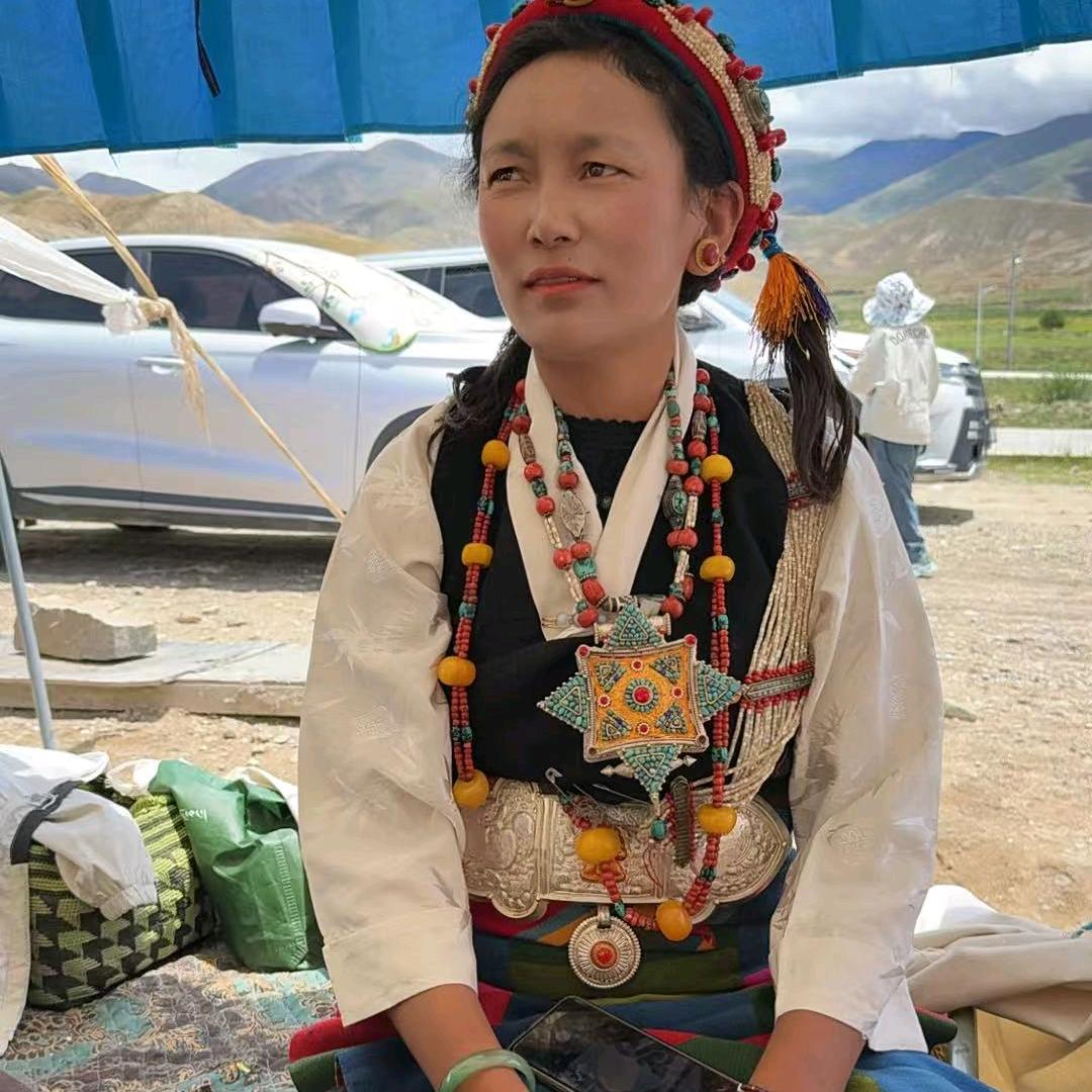 藏族姑娘😊