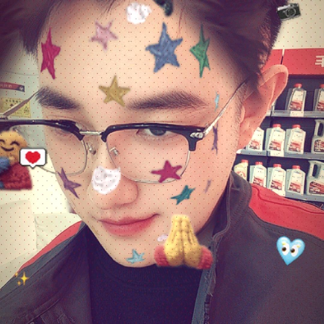 淋湿的小猪👾🍃