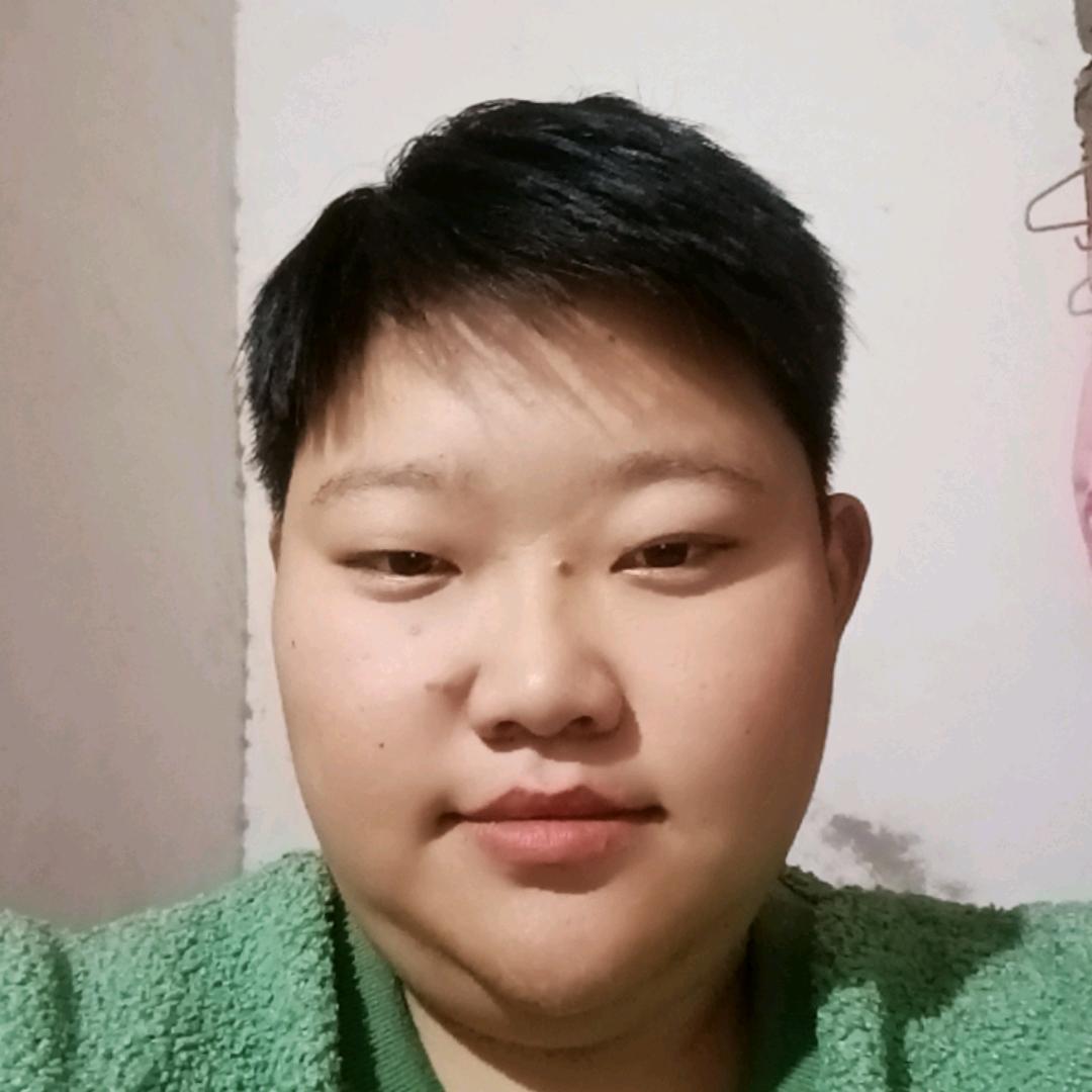 管文芳