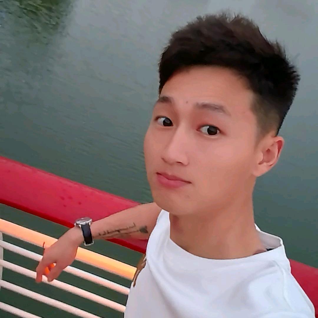 阿文精品车行—小李