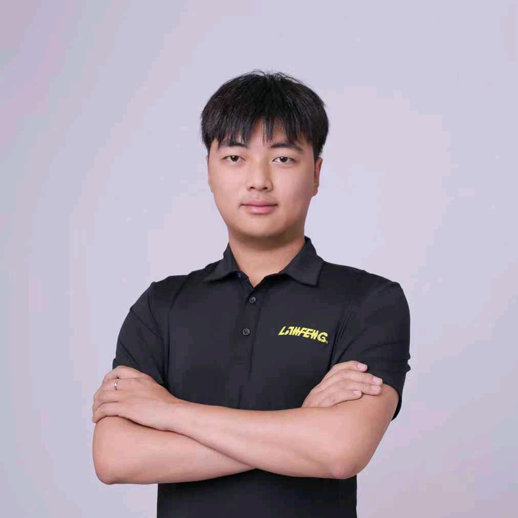 岚风健身  于成龙