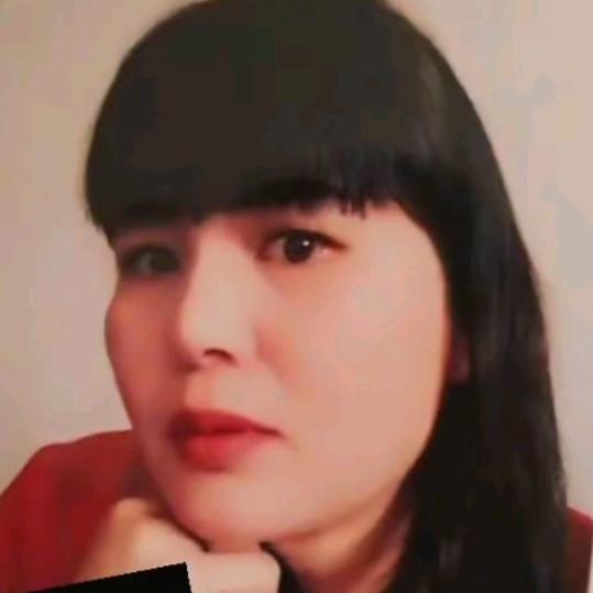 洁白的小雪明霞