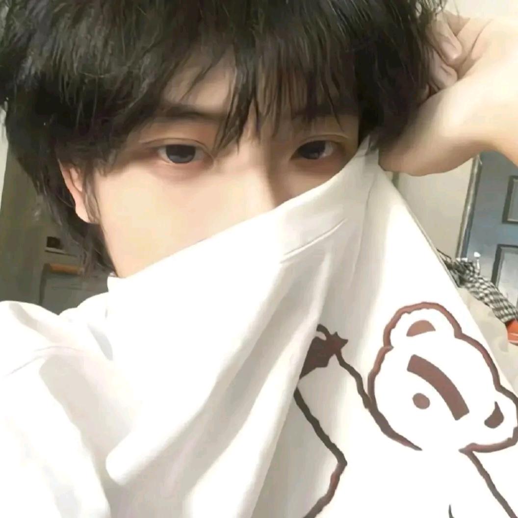 不吃鱼🐠