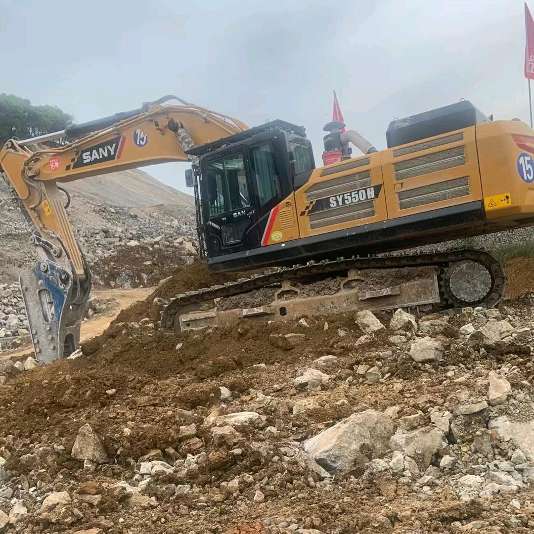 贵州织金挖机😄小曾，橱窗里面有好东西