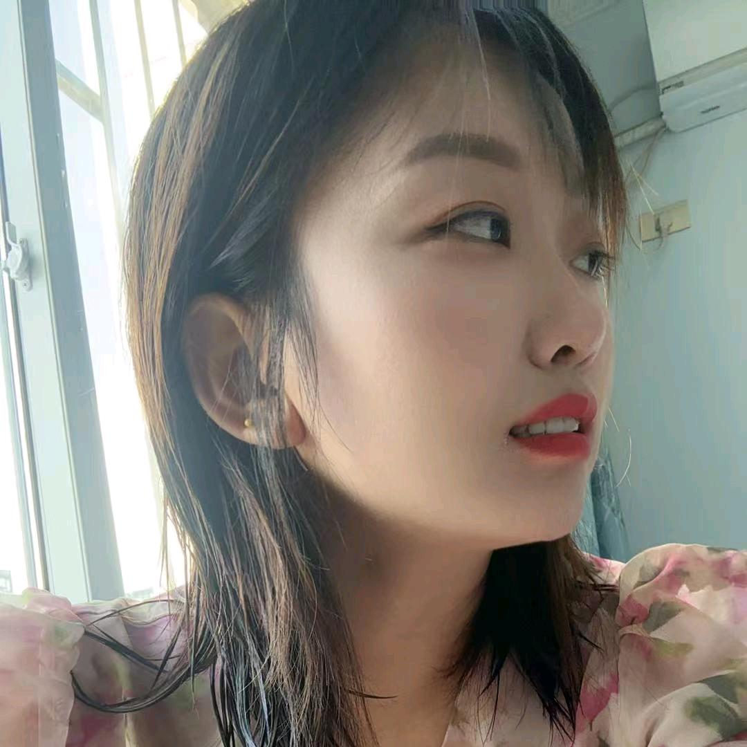@93年的钢筋小姐姐🧍‍♀️