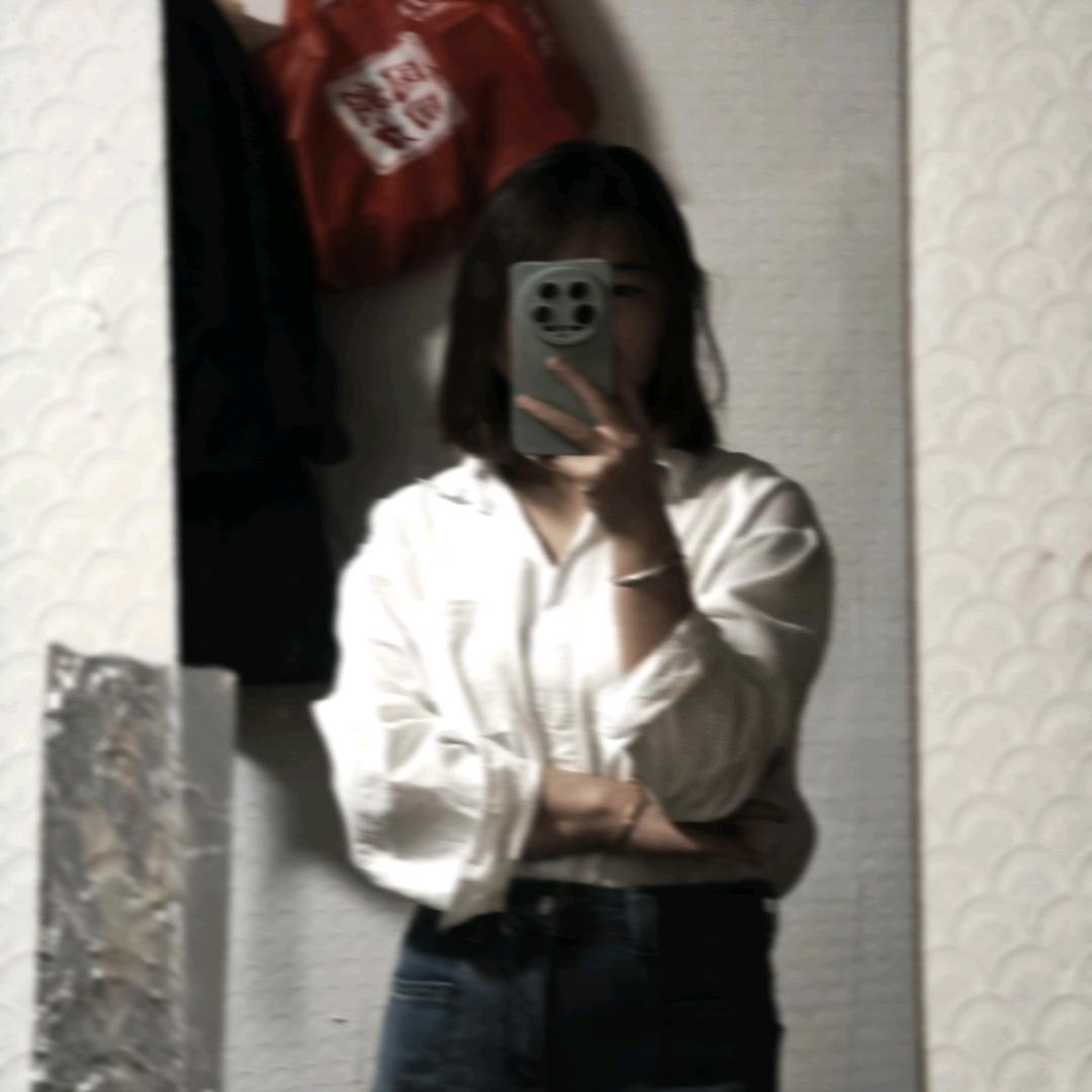 陌颜 ୧⍢⃝୨