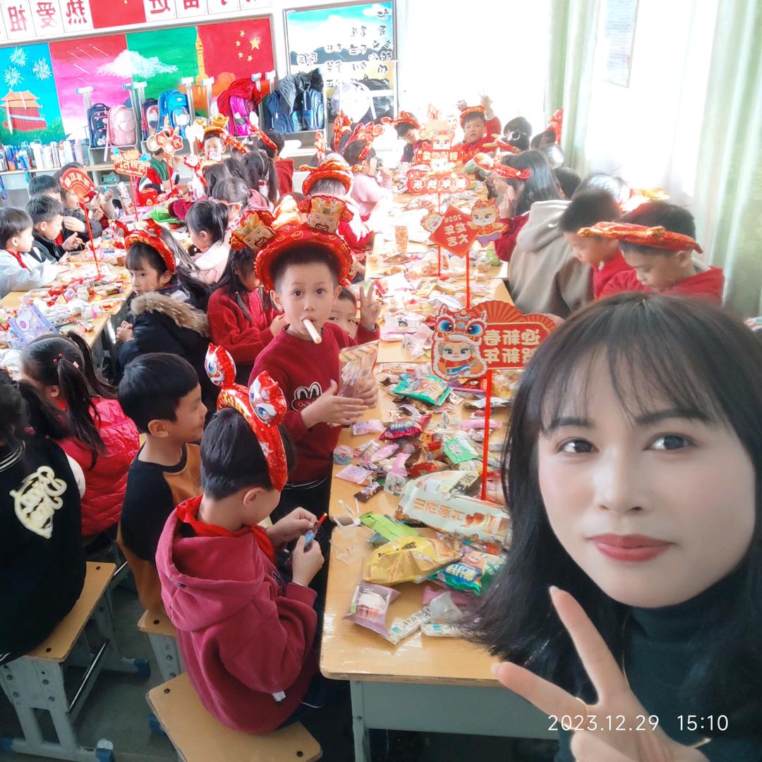 孩子们的童老师