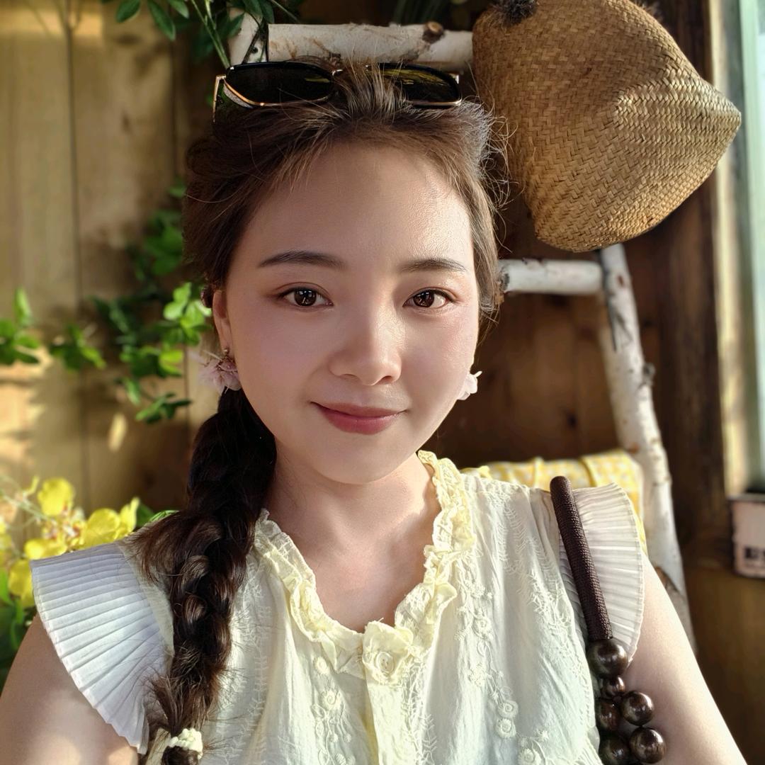 是蕊蕊呀