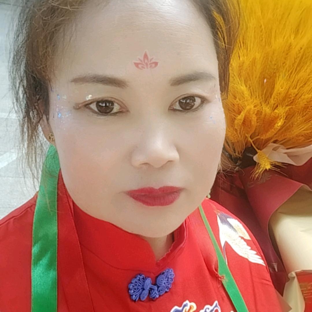 杨杨得意🌺（杨家村鼓舞团）