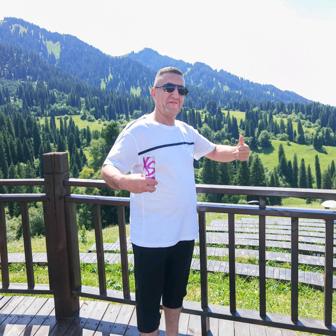 莫合塔尔.依马木