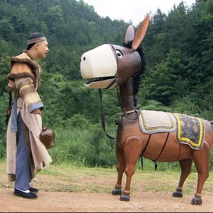 忘记～过去。