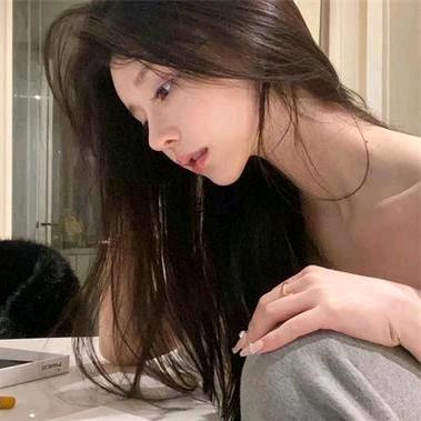 不凑热闹☄️🤳