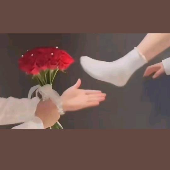 锦鲤附体的小妹纸༈