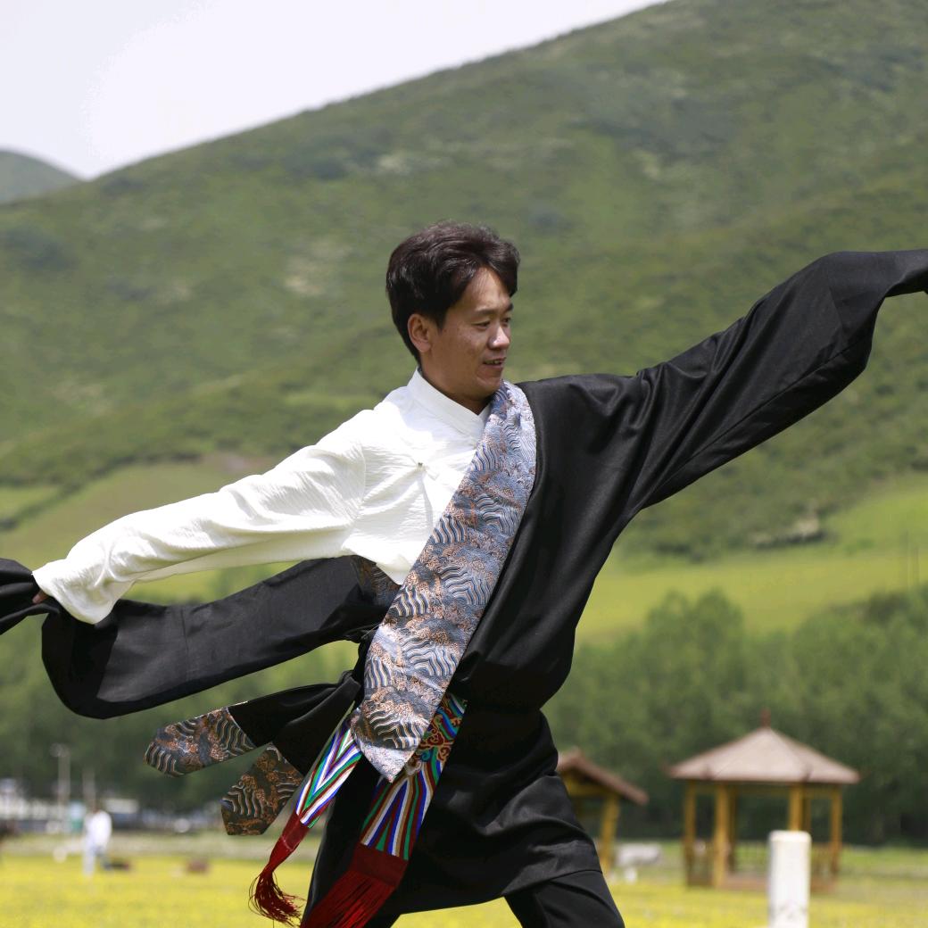 藏 魂 之 情