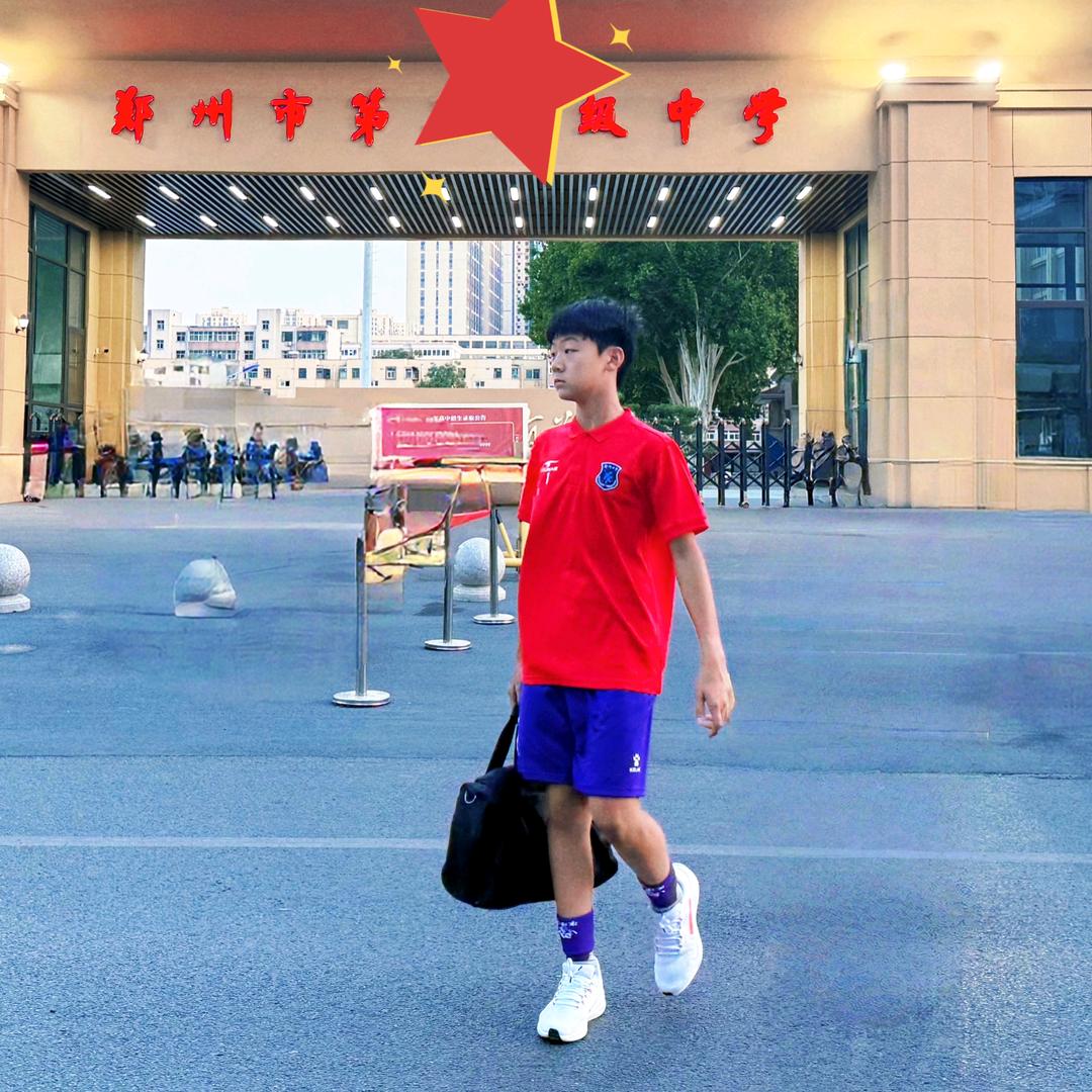 1号门将张涵硕