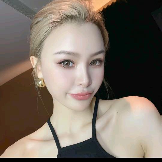邹邹定制女装